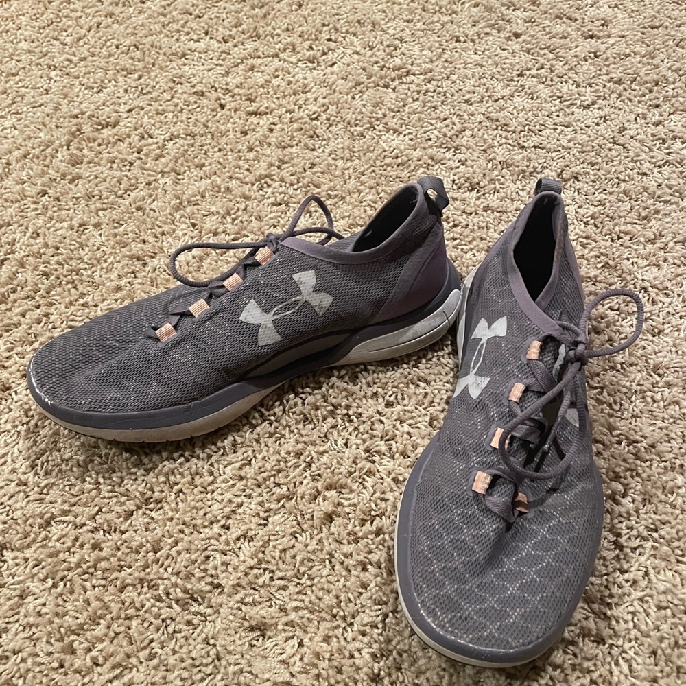 under armor tennis shoes